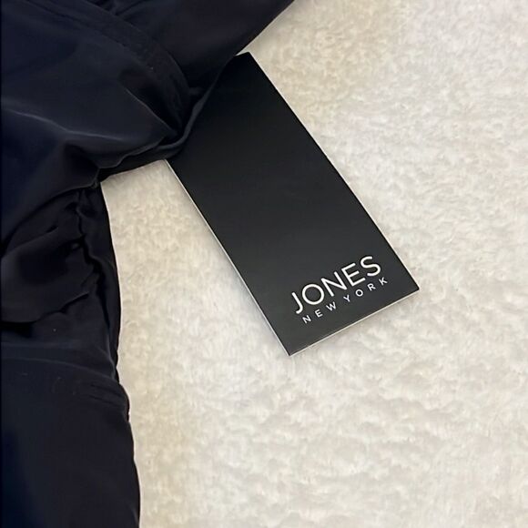 NWT Jones New York Slimming One Piece Swimsuit - Size XL - Picture 6 of 12